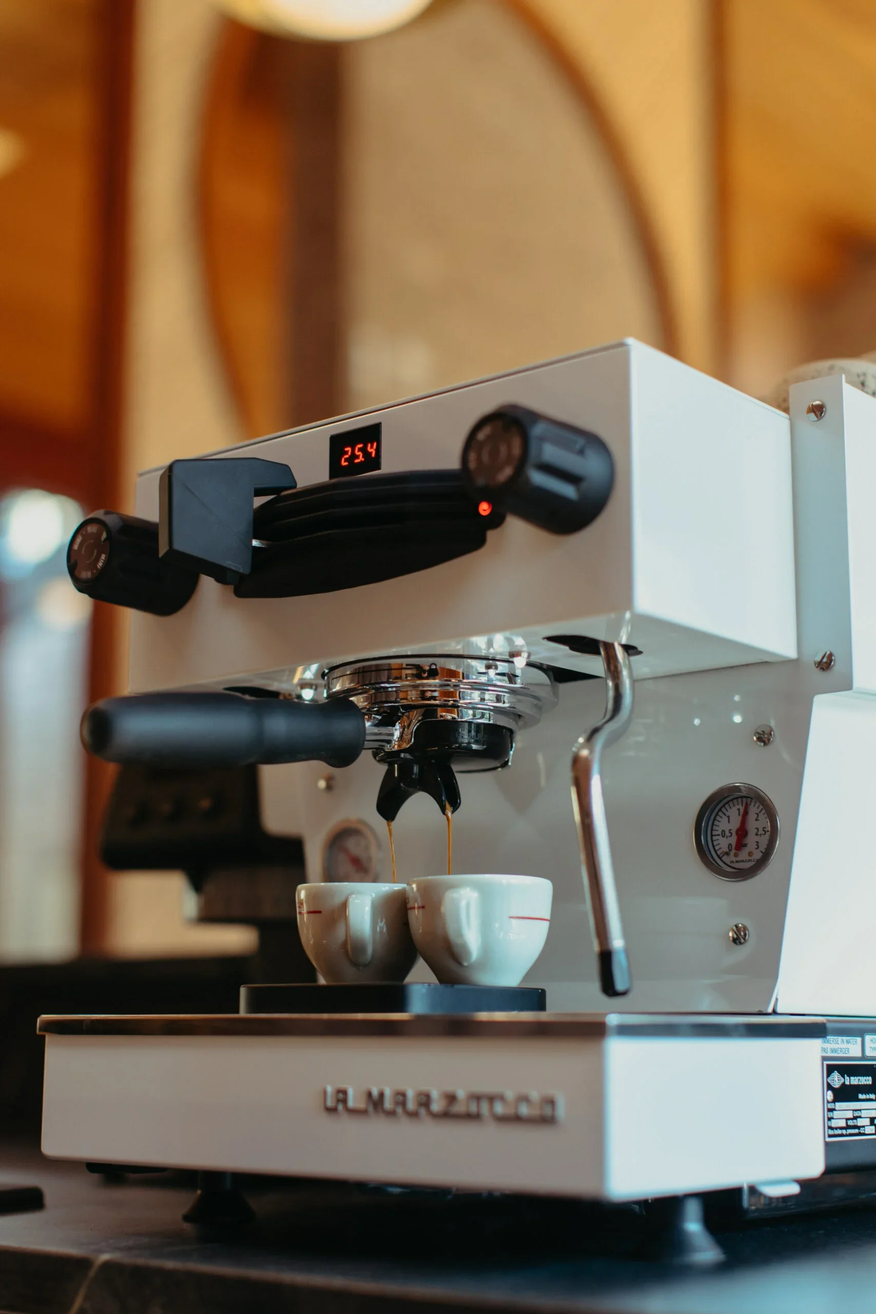 La Marzocco Linea mini R - Pro Touch - White with free gift worth €130 - Image 2