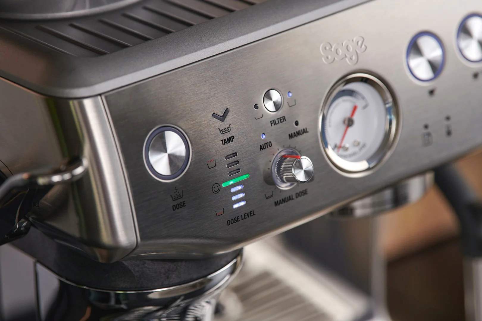 Sage Barista Express Impress - Black Stainless with free gift worth €55 - Image 3